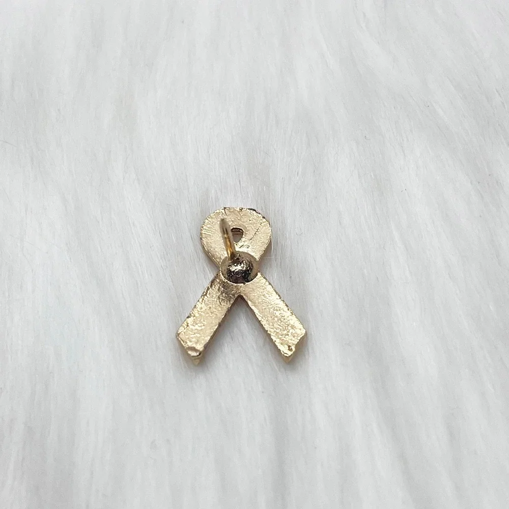 🔮‎ 5/$25 Pink Cancer Awareness Ribbon Pin